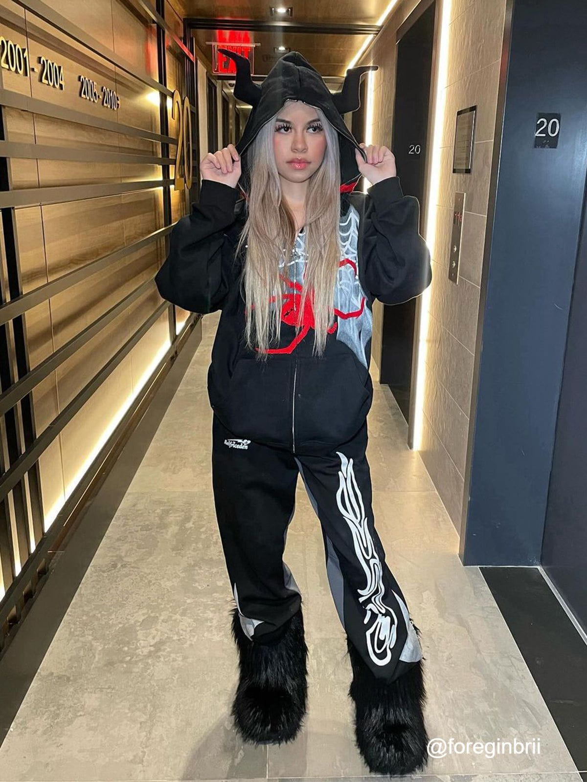 Aelfric Eden Horn Design Flocking Spider Zip Up Hoodie - Image 9