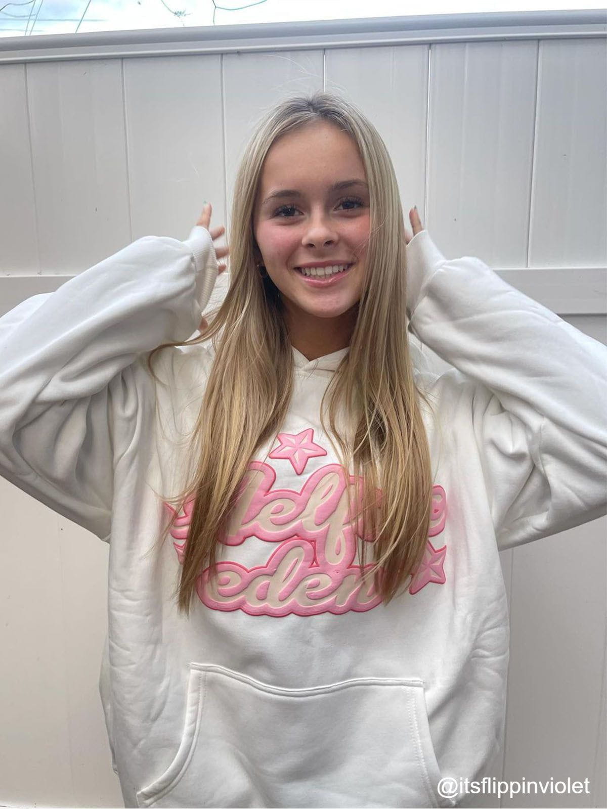 Aelfric Eden Star Graphic Hoodie - Image 11