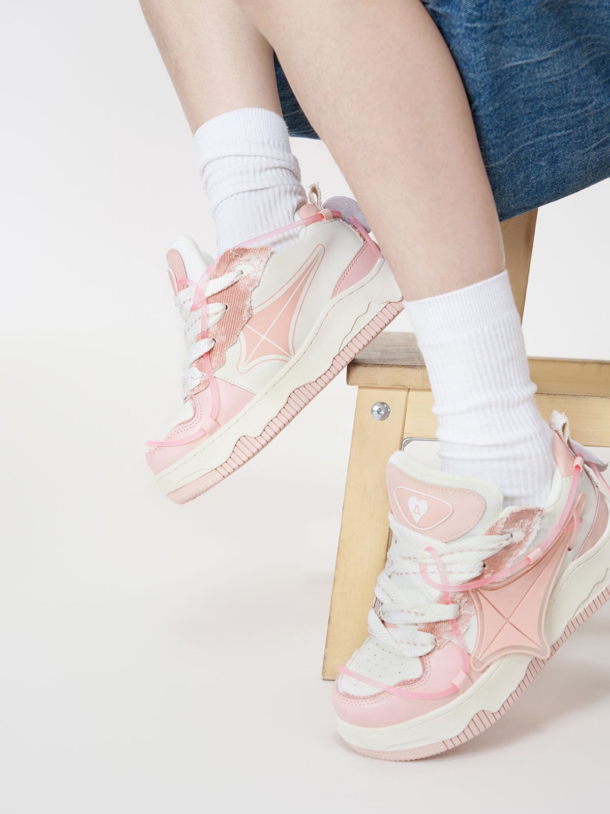 StarryClimb Star Patch Skate Shoes - Image 2