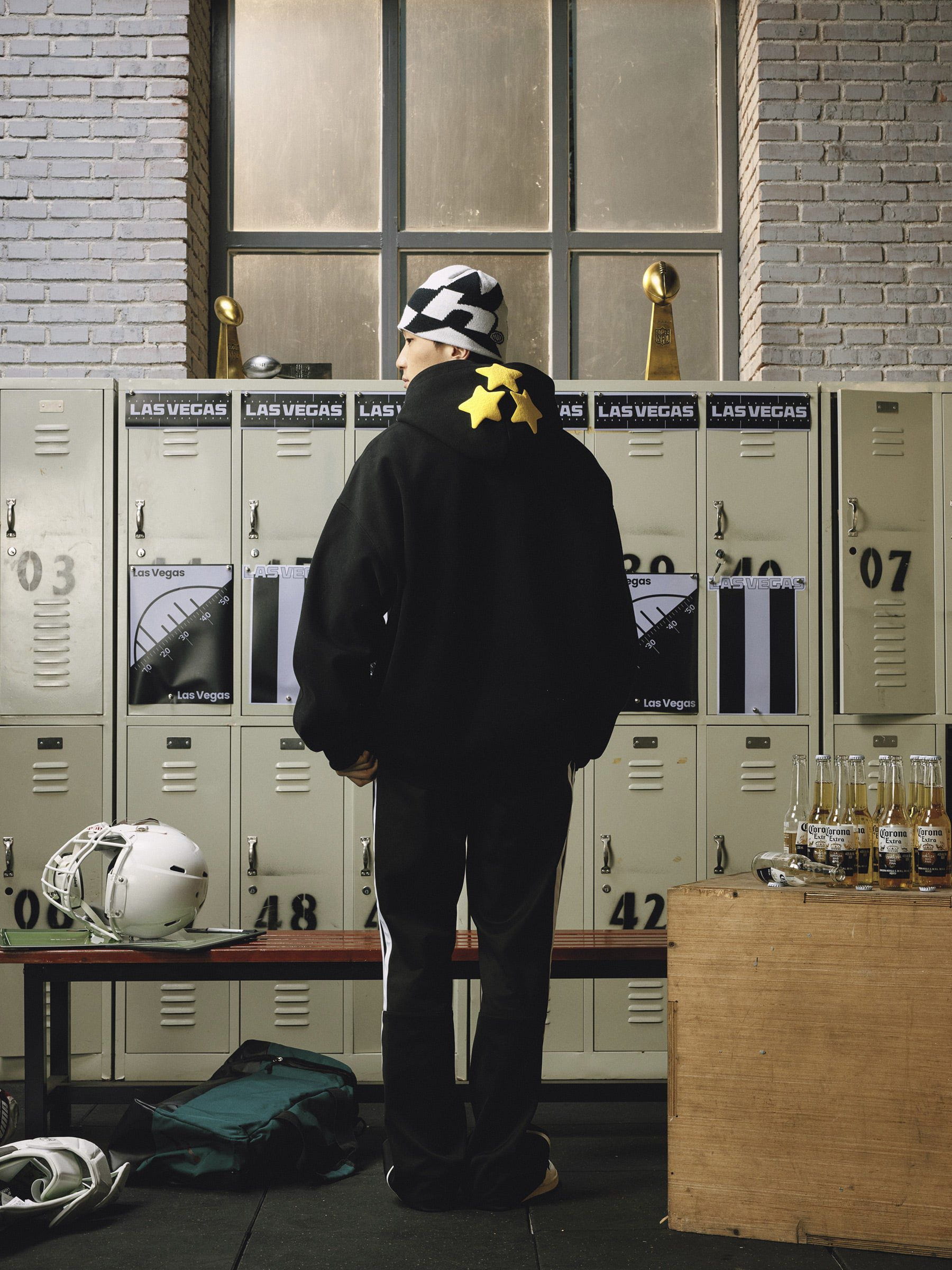 Aelfric Eden Walking Star Graphic Eden Star Hoodie - Image 4