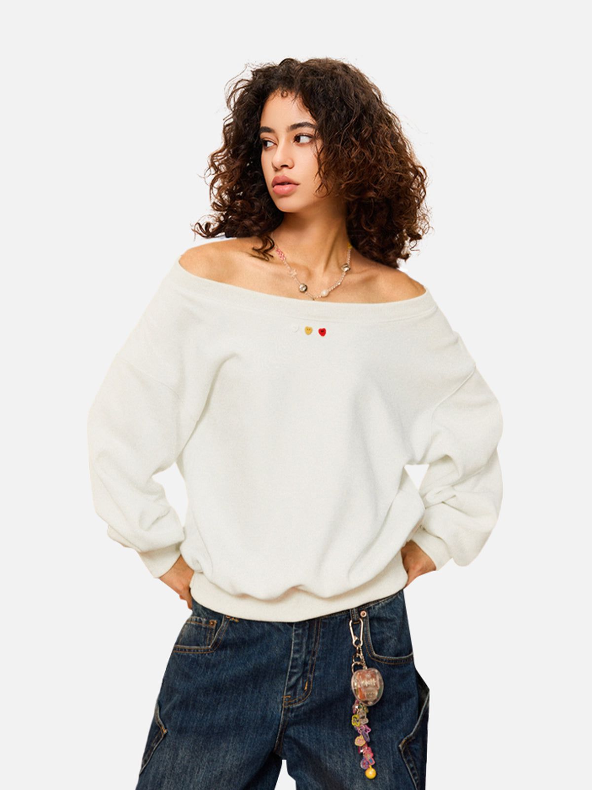 Aelfric Eden Heart Button Cropped Sweatshirt - Image 3
