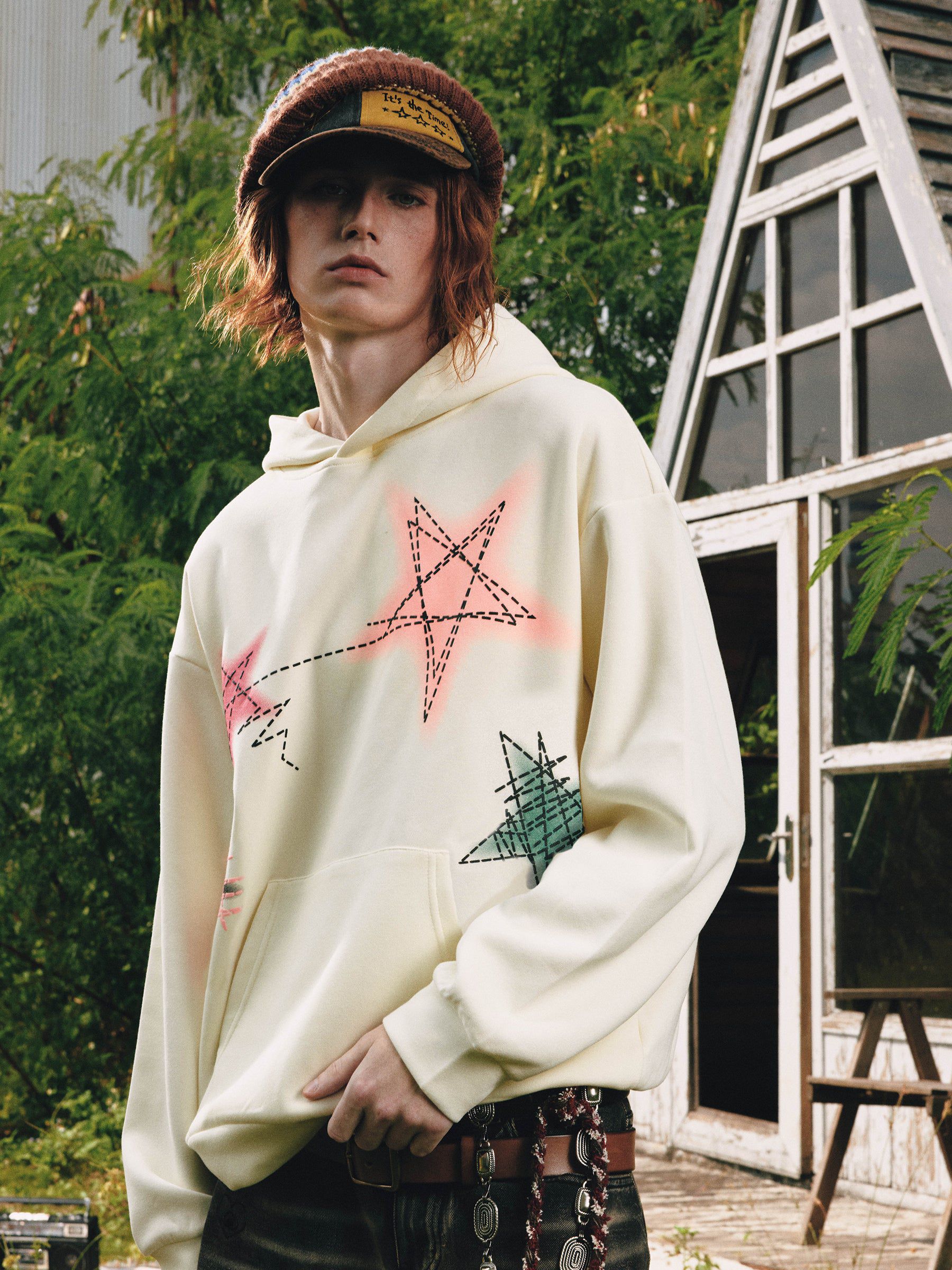 Aelfric Eden Graffiti Star Graphic Pullover Hoodie - Image 3