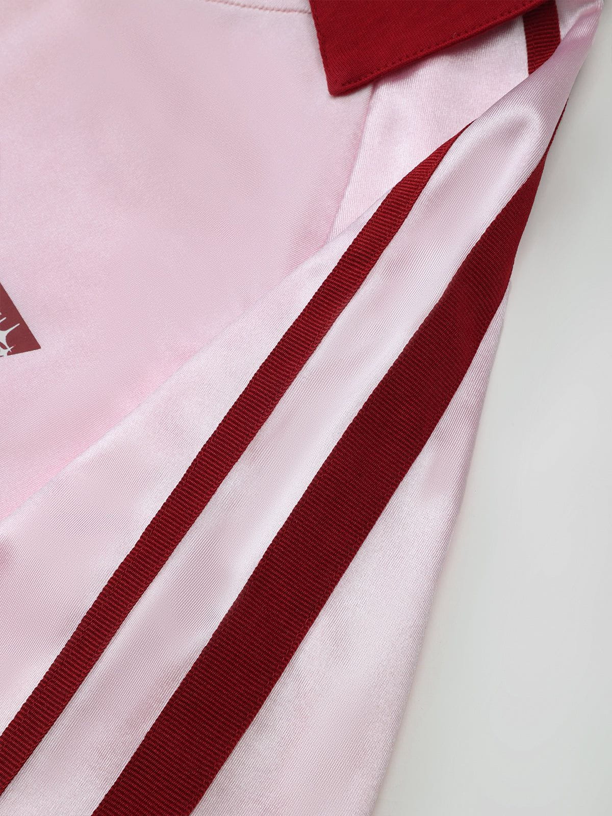 Aelfric Eden 23 Graphic V-Neck Sweatshirt - Image 4