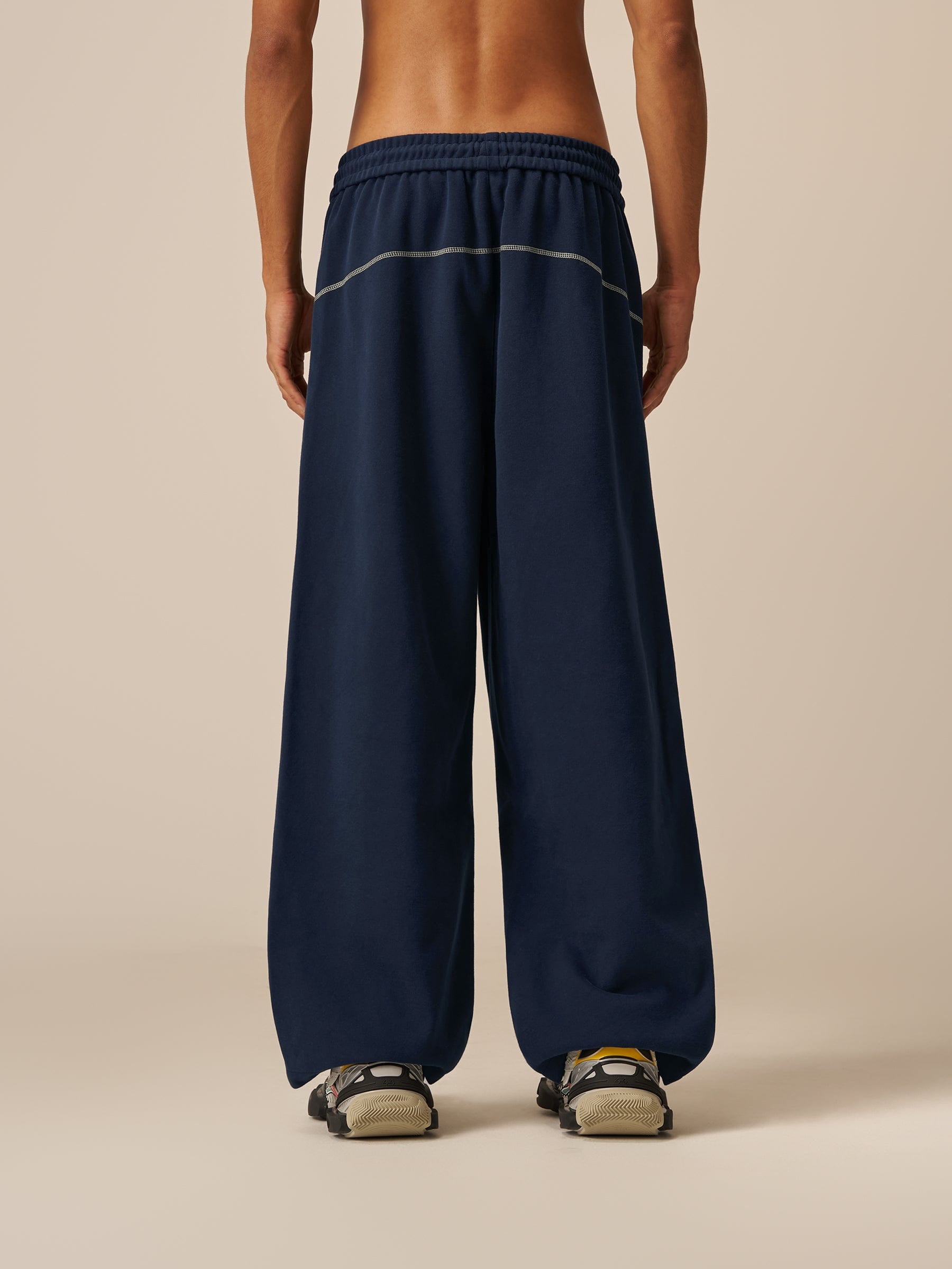 Aelfric Eden Color Blocking Stitch Baaggy Sweatpants - Image 4