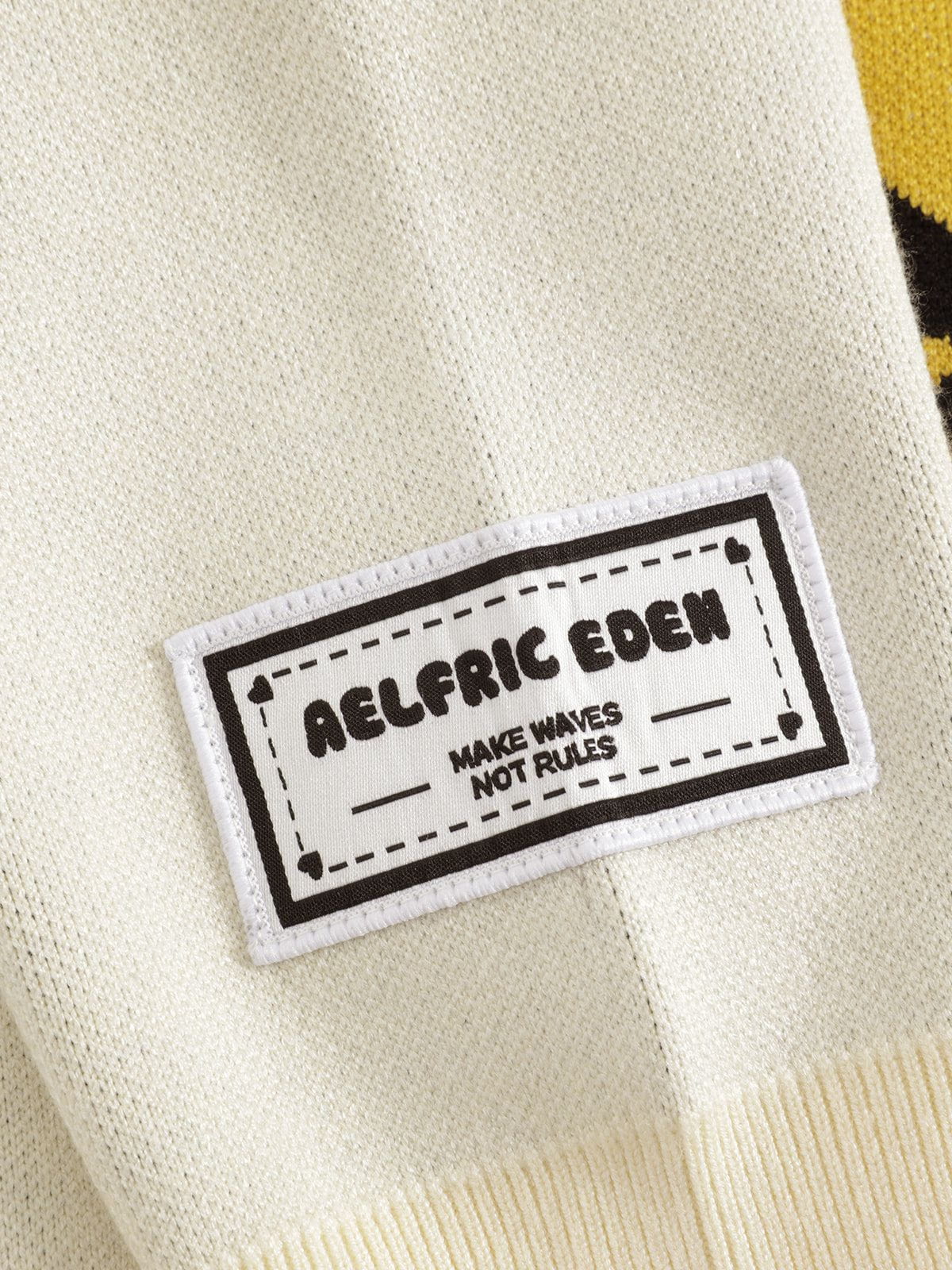 Aelfric Eden Hand Drawn Cat Jacquard Sweater - Image 7