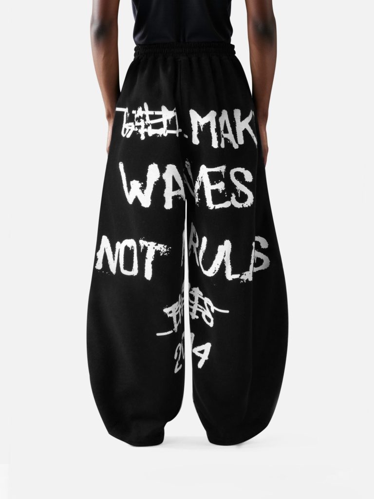 [Pre-Order]Aelfric Eden Graffiti Fringe Super Baaggy Barrel Sweatpants