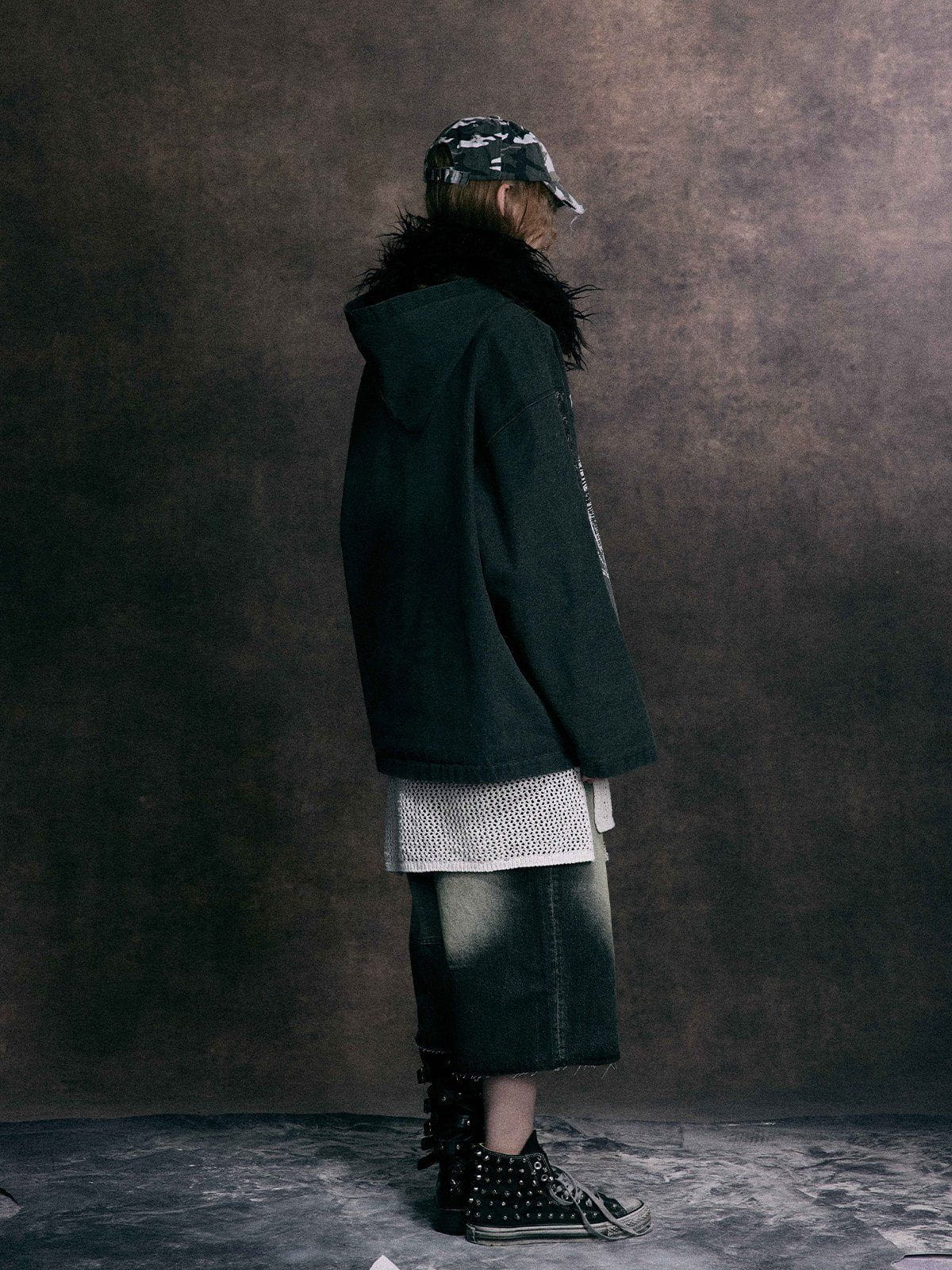 Aelfric Eden Fringe Washed Half Zip Hoodie - Image 5