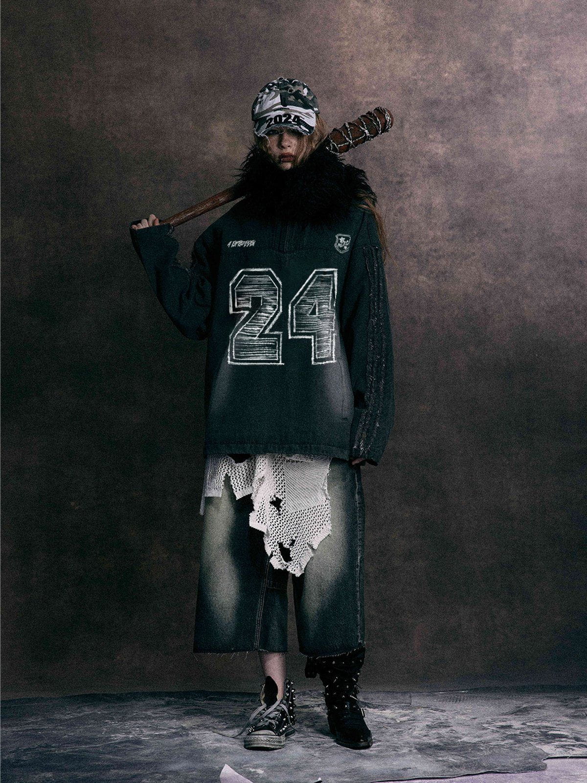 Aelfric Eden Fringe Washed Half Zip Hoodie - Image 4