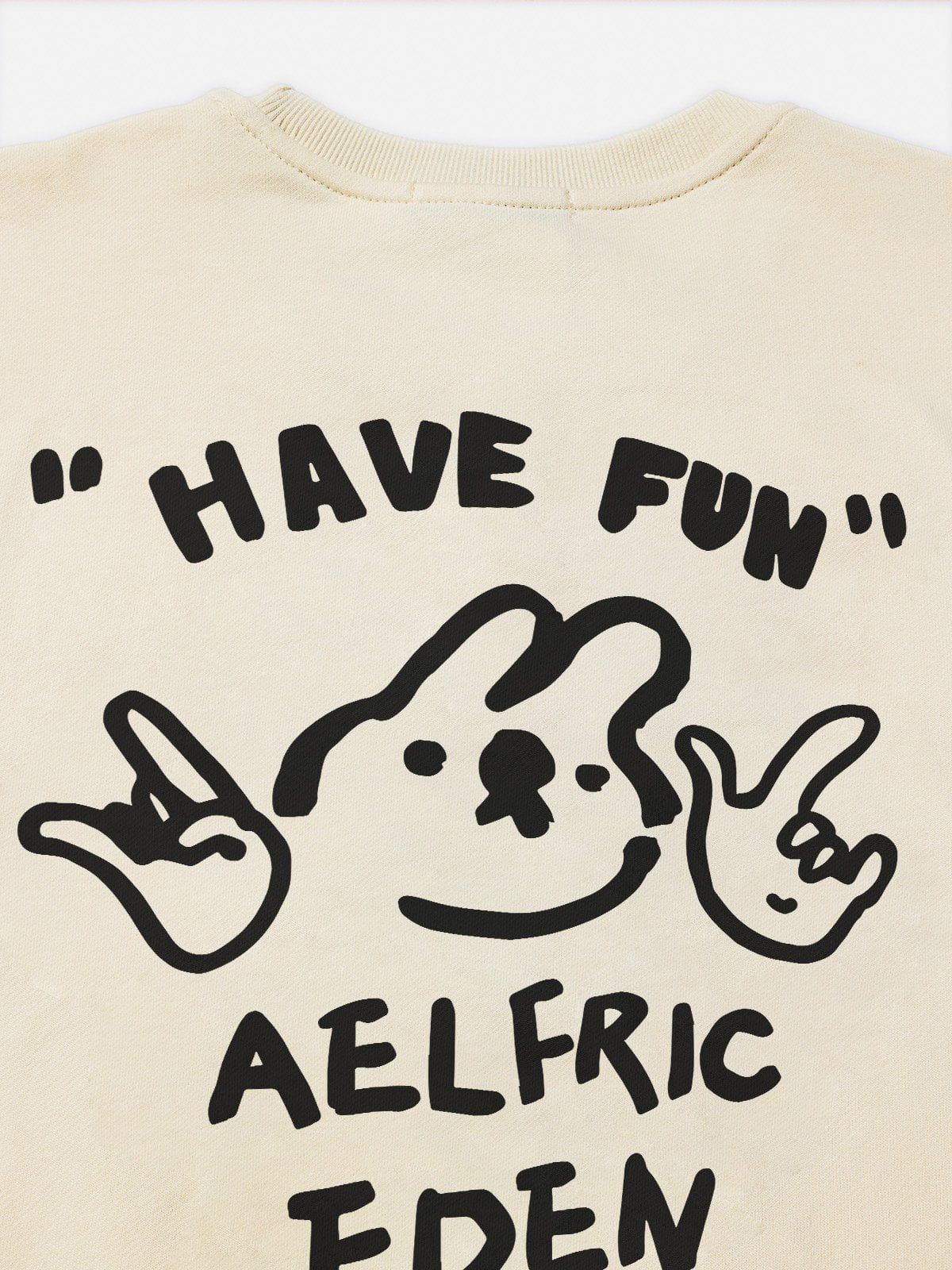 Aelfric Eden Bunny Graphic Sweatshirt - Image 9