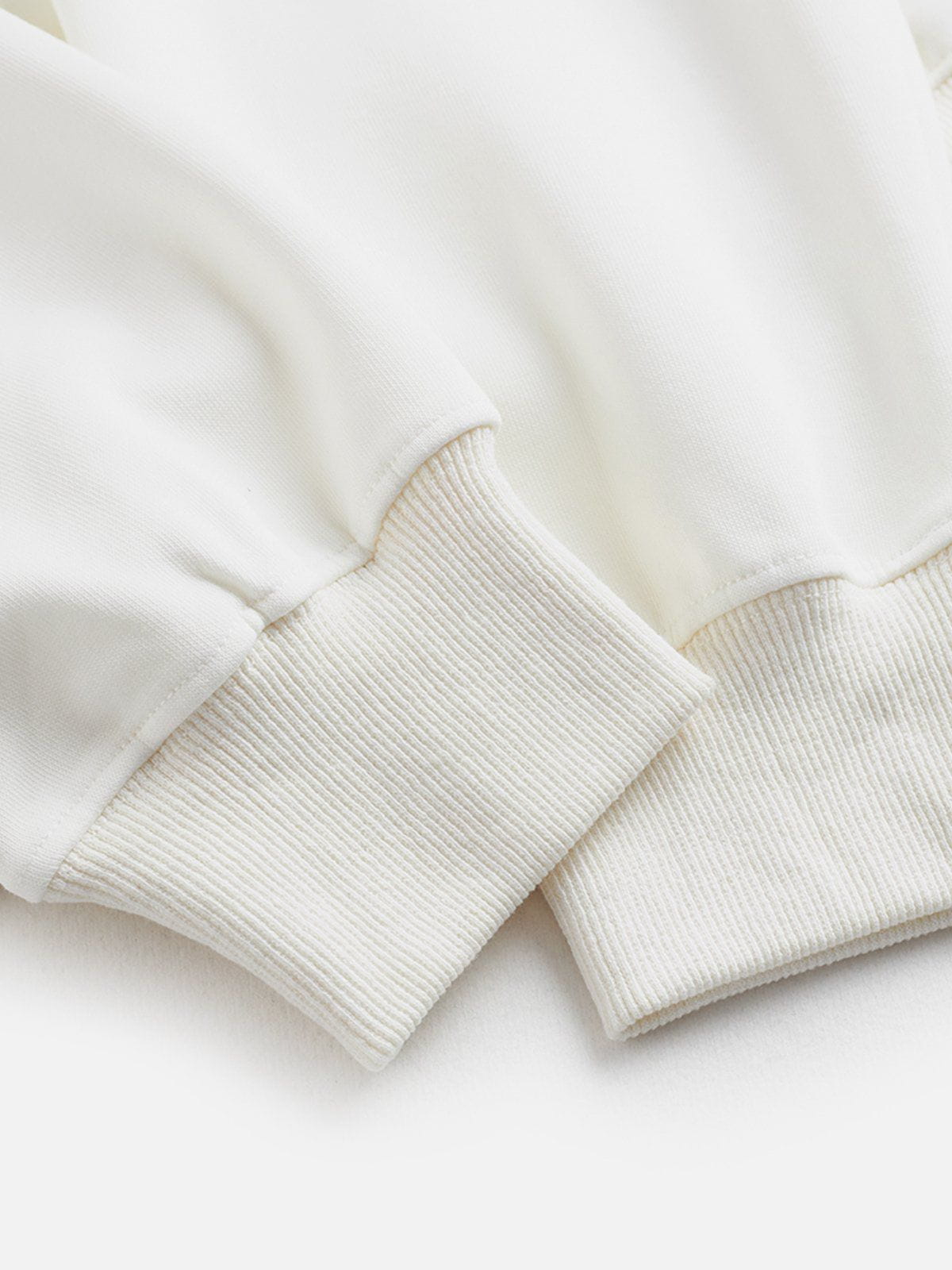 Aelfric Eden Heart Button Cropped Sweatshirt - Image 7