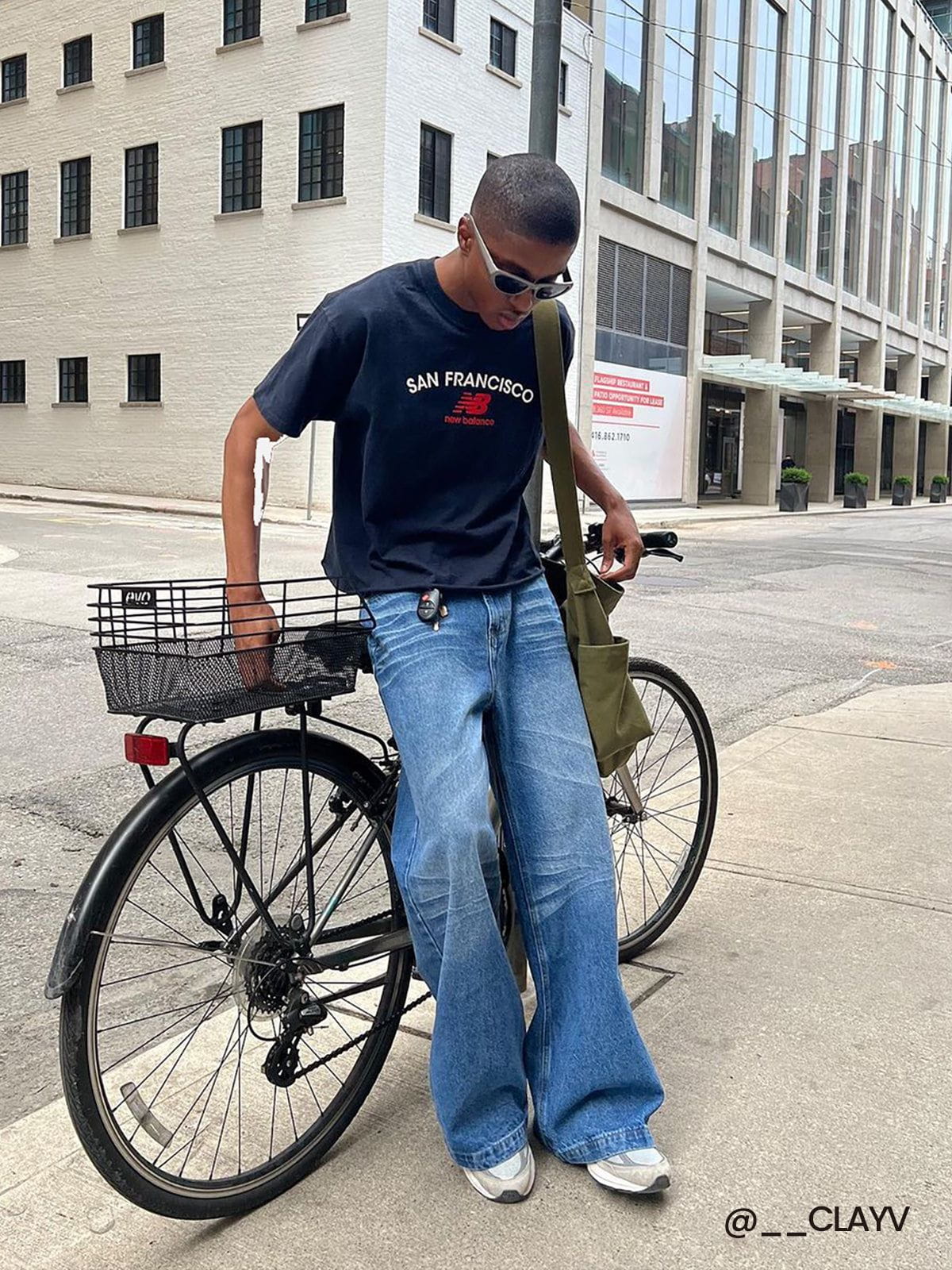 Aelfric Eden Baaggy Jeans - Image 8