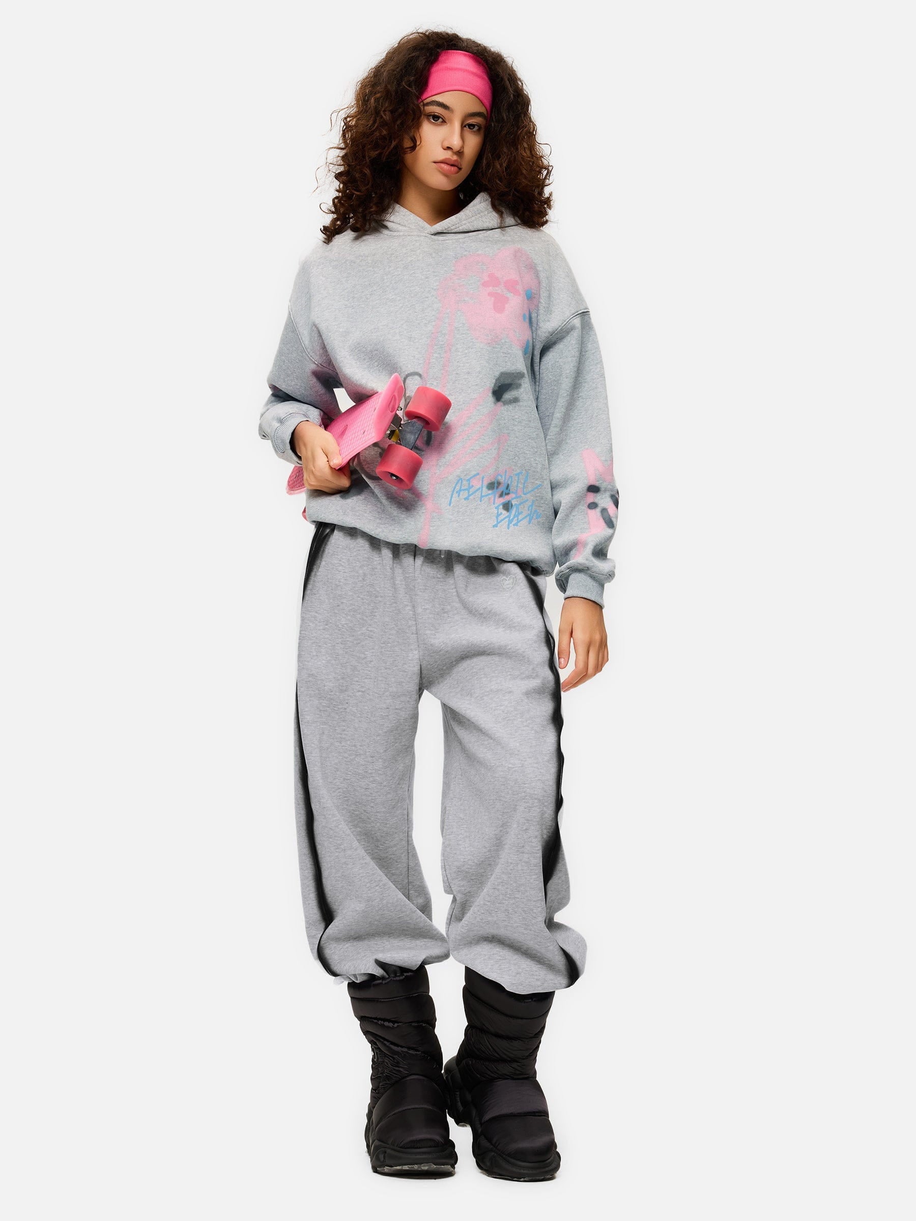 Aelfric Eden Graffiti Heart Baaggy Sweatpants - Image 5
